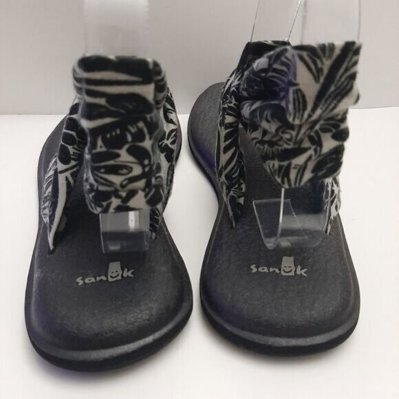 SANUK / Yoga Sling 2 Sandal Thong Black & White Tropical Print Sz 10 - Picture 10 of 14